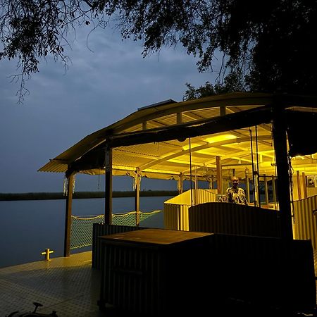 Chobe House Villa And Chalets Kasane Exteriér fotografie