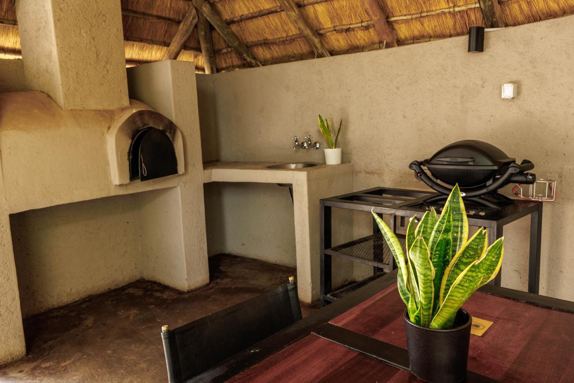 Chobe House Villa And Chalets Kasane Exteriér fotografie
